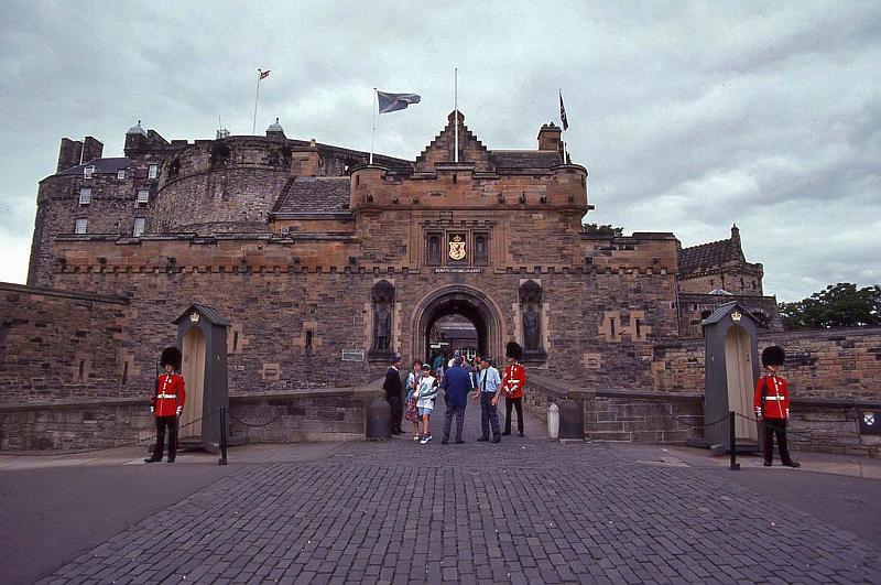 WT 3100 351-36 UK-3 1992.jpg